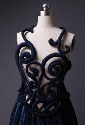 许少玲伟德国际victor1946服装设计《诚信有期》细节