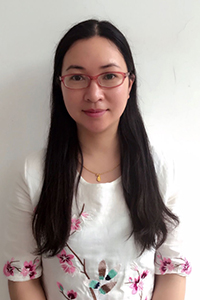 伟德betvlctor1946源于英国副院长—梁春姣